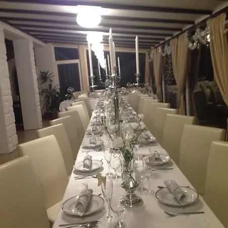 Benatky Guest house Piest'any