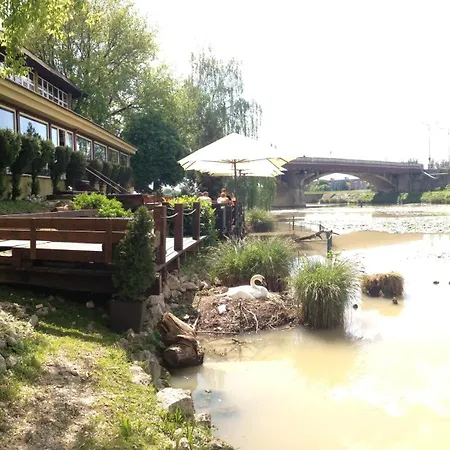 Benatky 3* Piest'any